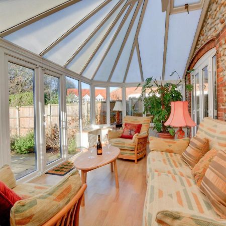 Woodview Villa Holt  Luaran gambar